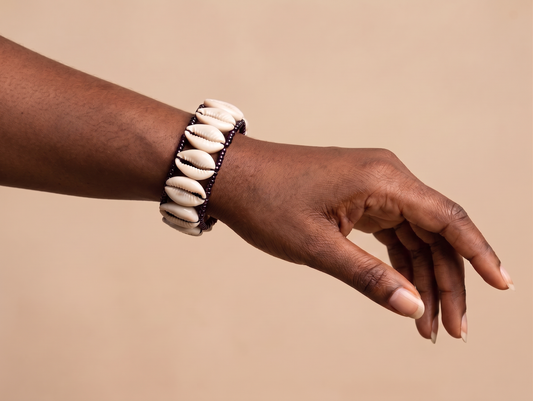 Cowrie shells Wristband (adjustable)